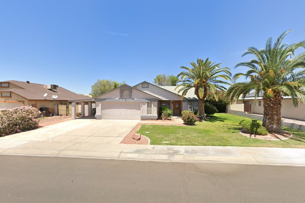 Street View exterior associated with the verified address for Comfort Home Assisted Living Of Peoria, LLC in Peoria, Arizona.
