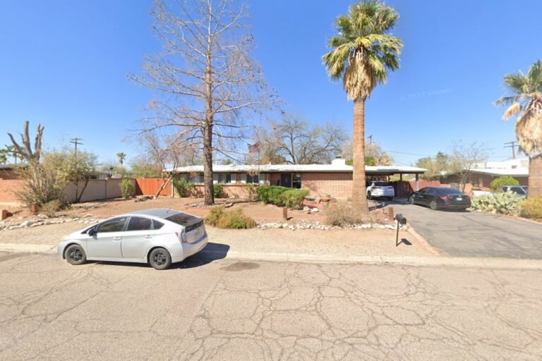 Street View exterior associated with the verified address for 113 North Senior Care Center LLC in Tucson, Arizona.